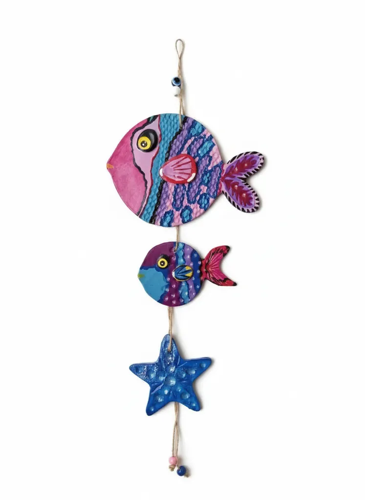 Pembe ve Mavi Tonlarında Balık ve Deniz Yıldızı Figürlü Seramik Duvar Süsü - El Yapımı
