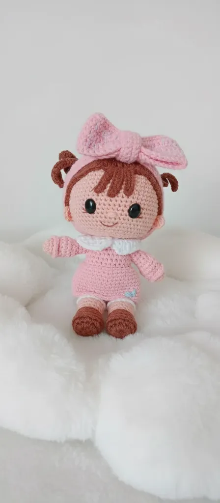 Pembe Elbiseli Amigurumi Bebek - Örgü Oyuncak Bebek - El Yapımı