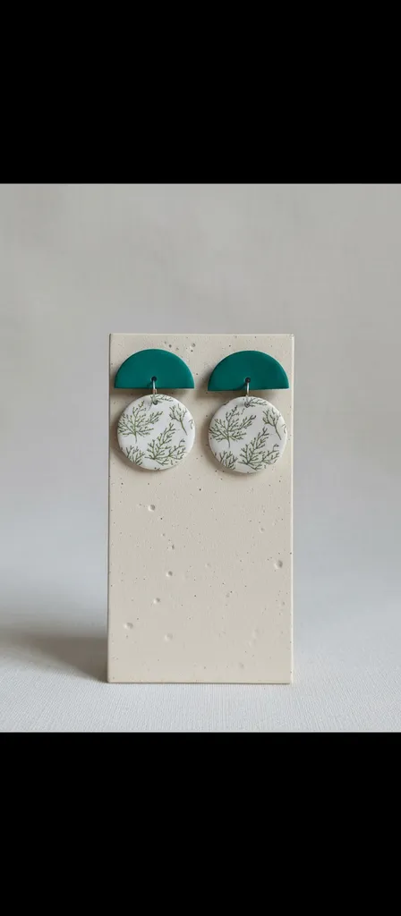 Yeşil Yaprak Desenli Polimer Kil Küpe - Çağla Tasarım, El Yapımı