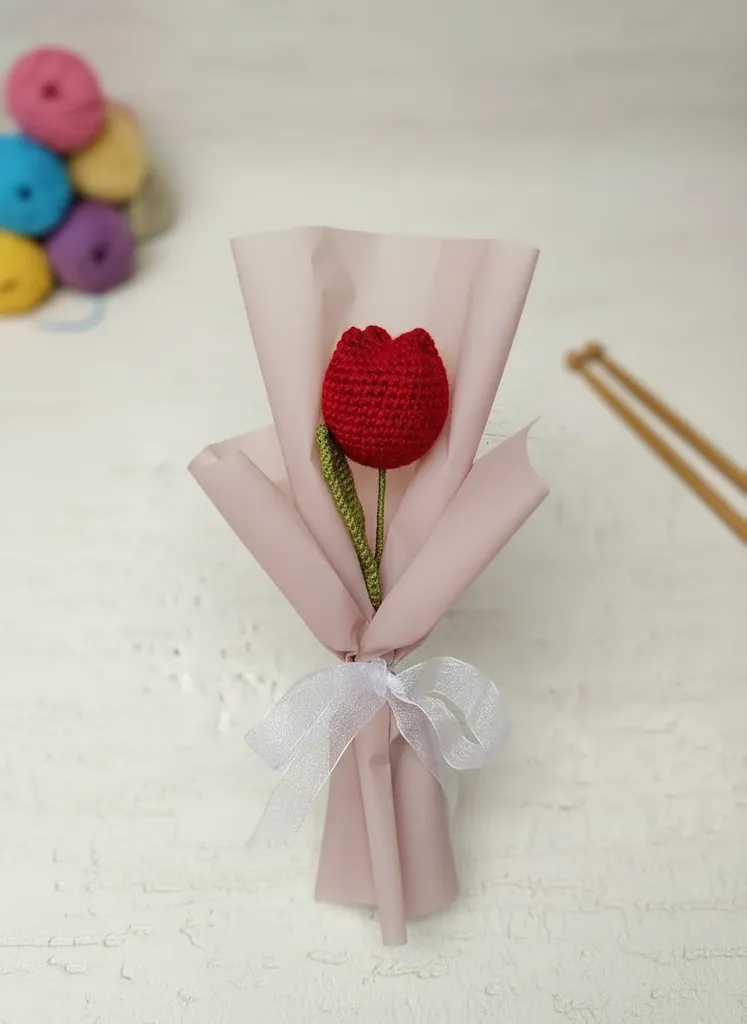 Kırmızı Örgü Lale Buketi - Pamuk İpliği ile El Emeği
