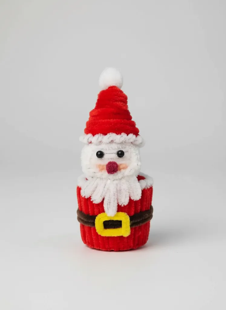 Şönil İpten Yılbaşı Noel Baba Dekoratif Figür - El Yapımı