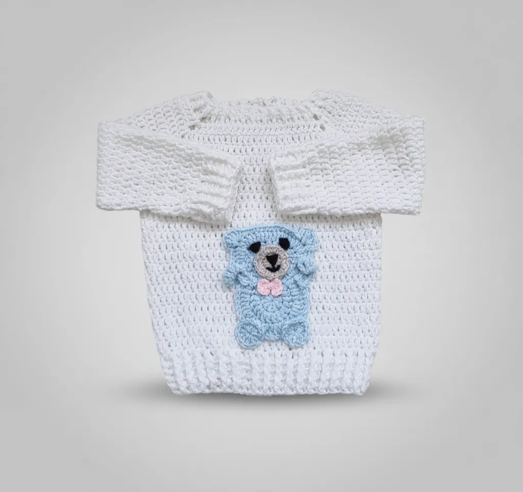 Beyaz Örgü Bebek Kazağı - Mavi Ayıcık Desenli, Alize Baby Best İpinden