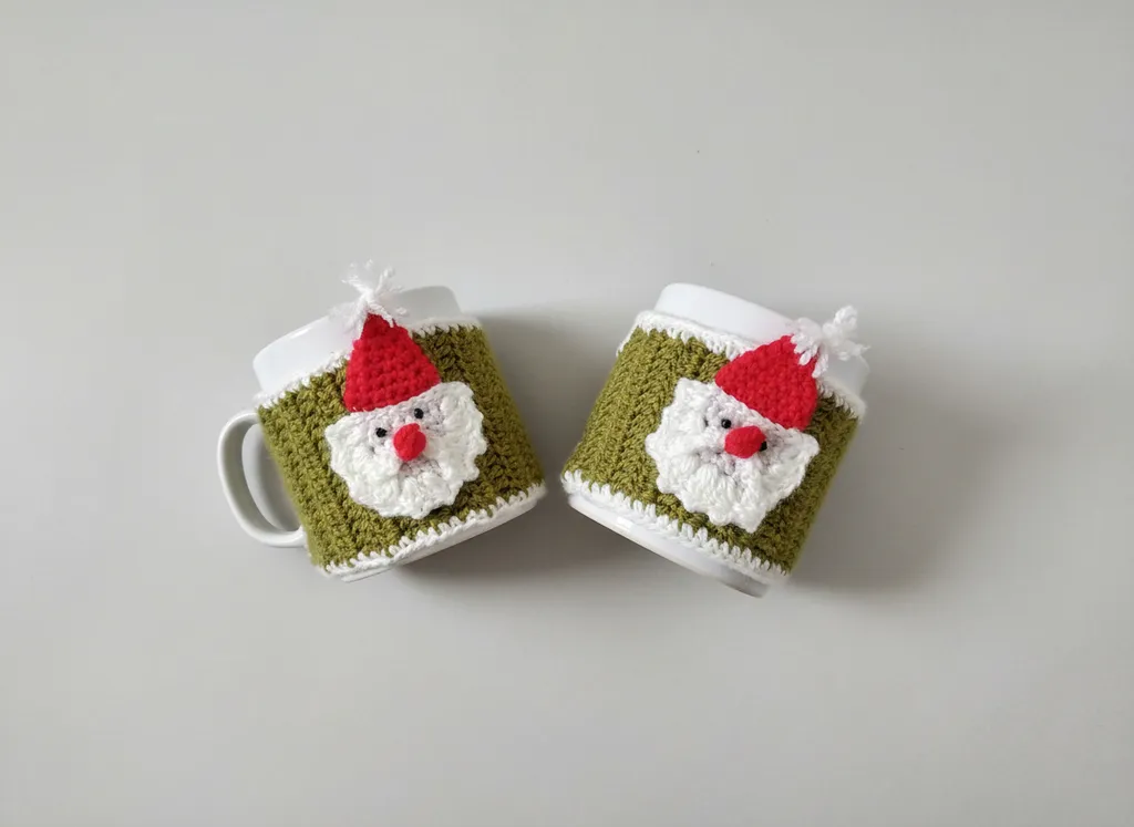 Yeşil Örgü Noel Baba Detaylı Bardak Kılıfı 2'li Set Yılbaşı Hediyesi
