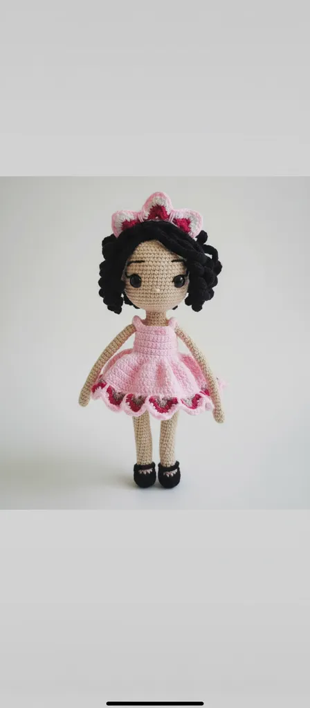 Örgü Pembe Elbise ve Siyah Saçlı Ayça Bebek - 25 cm