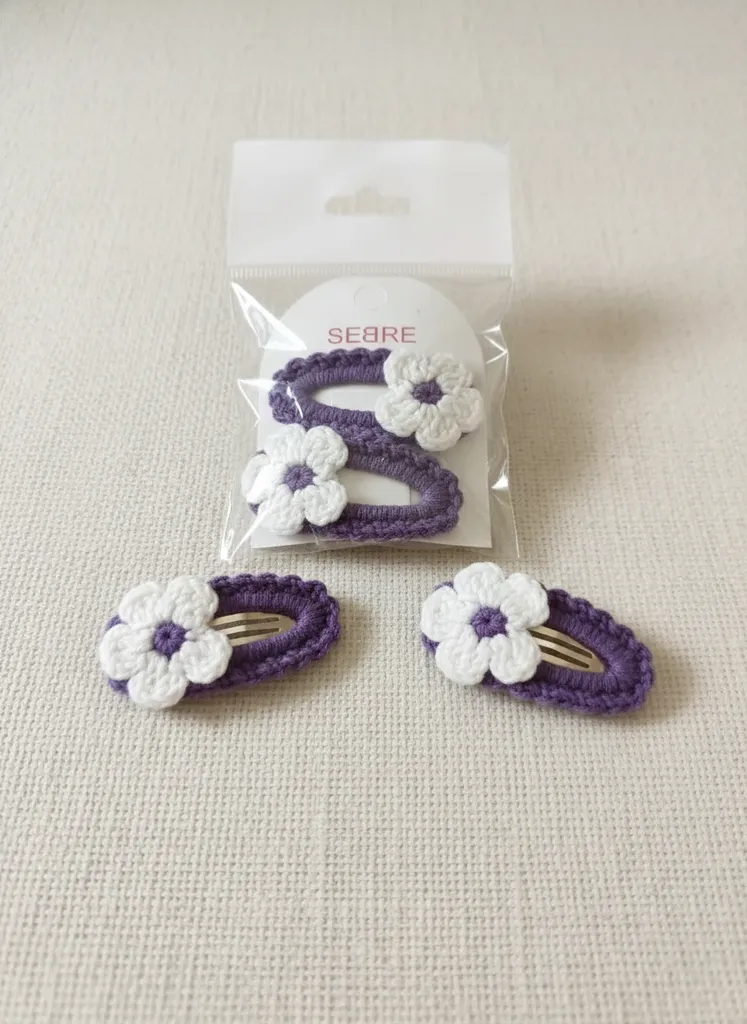 Mor Renkli Çiçek Detaylı Örgü Kız Çocuk Çıt Çıt Toka Seti