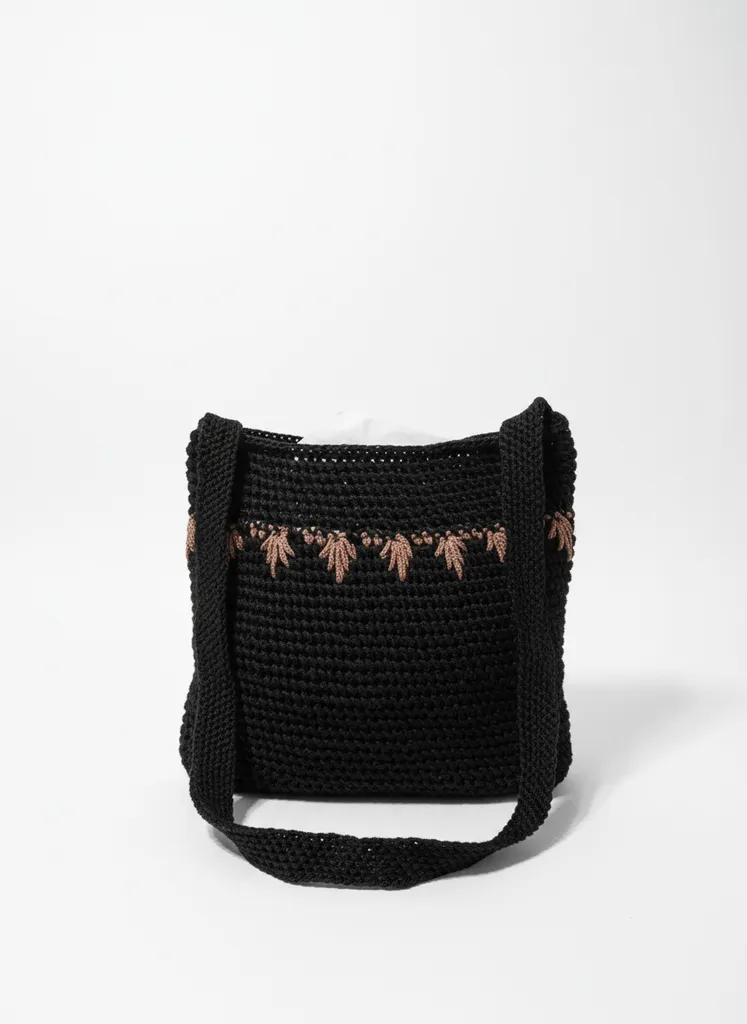 Siyah İpli Örme Omuz Çantası - Yaprak Desenli - El Emeği