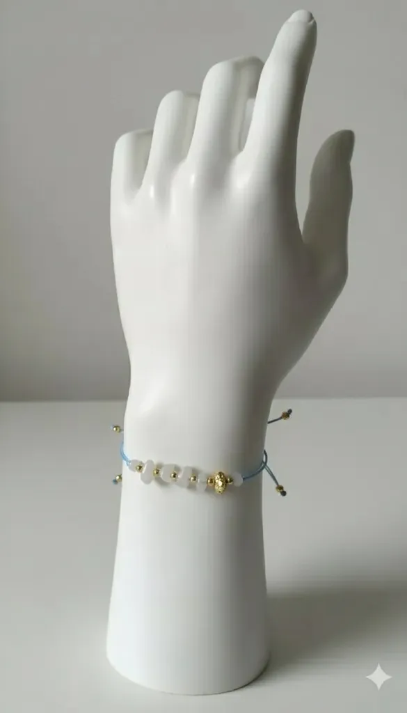 Beyaz Doğal Taşlı Gold Detaylı Ayarlanabilir İpli Bileklik