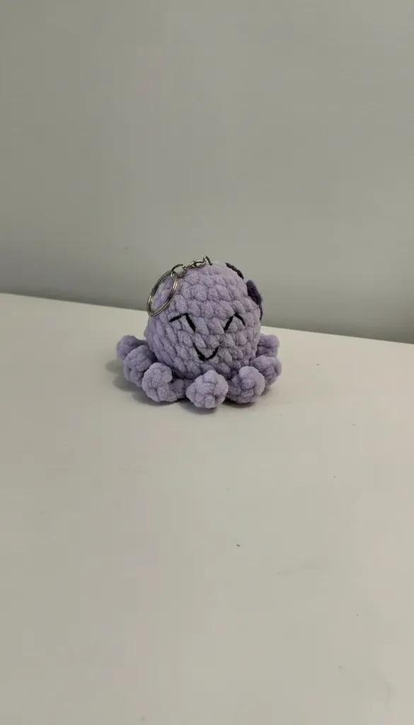 Lila Kadife İpten Örme Ahtapot Anahtarlık - Dolgulu ve Sevimli