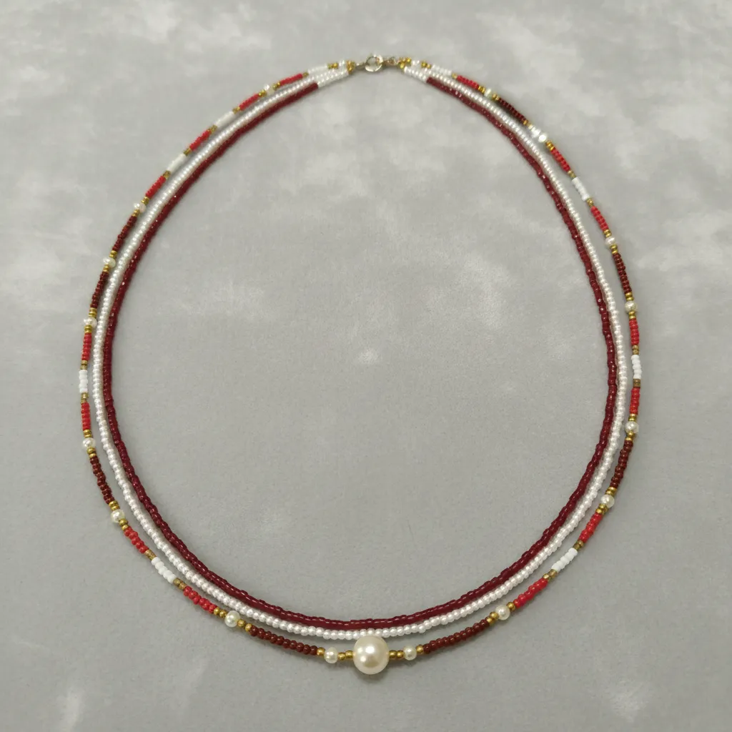 Boncuklu Üç Katmanlı Kolye Seti - Karanfil, Beyaz ve Kahverengi