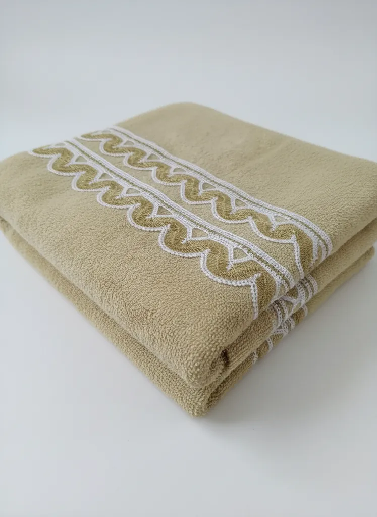 El Emeği Bir Çift İğne Oyası Havlu Kenarı – Zarif ve Geleneksel İşçilik