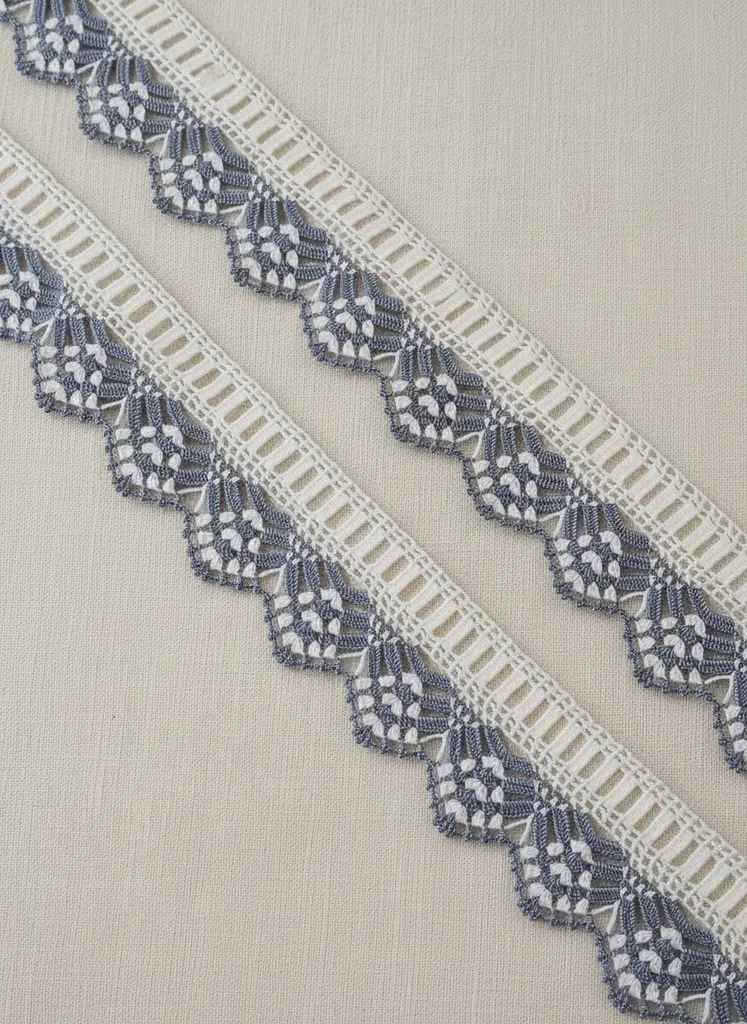El Emeği Lacivert Beyaz Desenli Dantel Havlu Kenarı Çift Parça