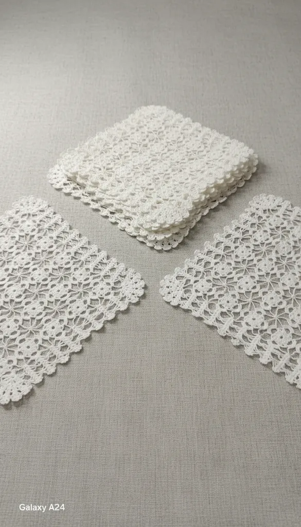 13 Adet El Emeği Beyaz Dantel Mendil Örtü – Çok Amaçlı Kullanım