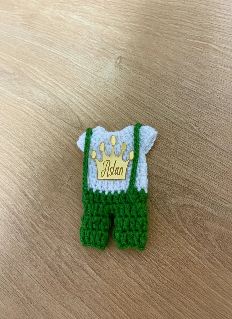 El Yapımı Minyatür Örgü Dolap Süsü – Kişiye Özel Tasarım