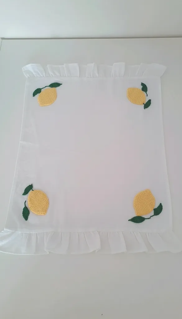 El İşlemeli Limon Desenli Keten Runner - Fırfırlı Kenar Detaylı 40x120cm