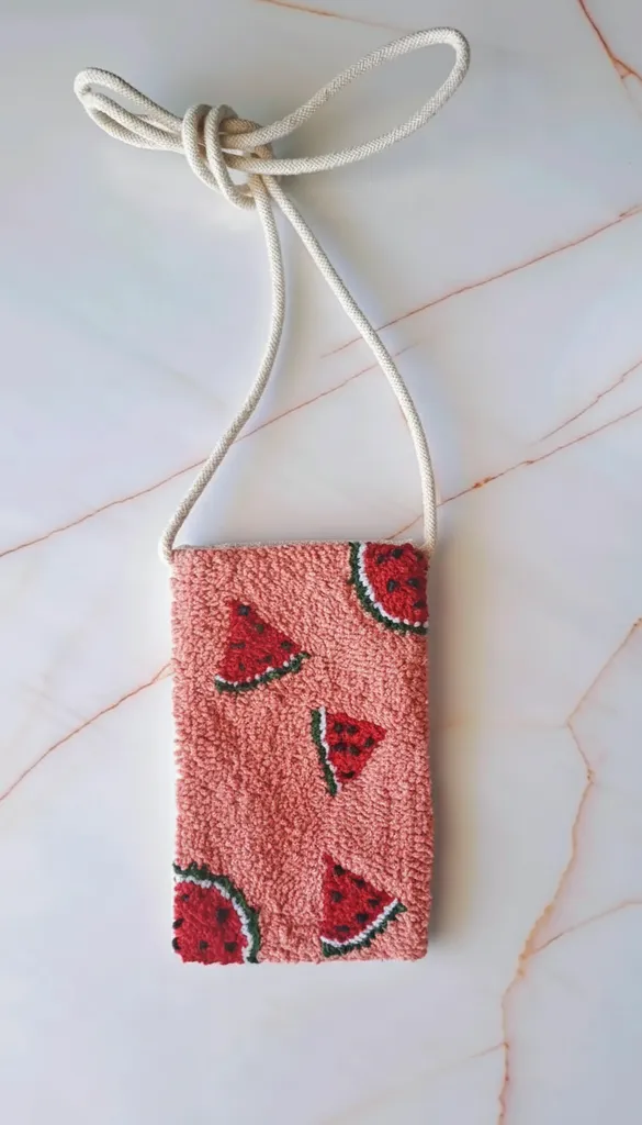 Punch Karpuz  İşlemeli Peluş Telefon Çantası El emeği