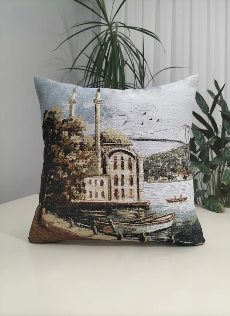 Goblen Dokuma İstanbul Manzaralı Kırlent Kılıfı - 45x45 cm Dekoratif Yastık