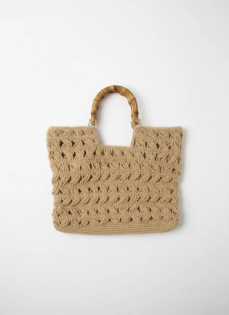 El Yapımı Makrome Örgü Desenli Bej Omuz Çantası Bambu Saplı Plaj Çantası