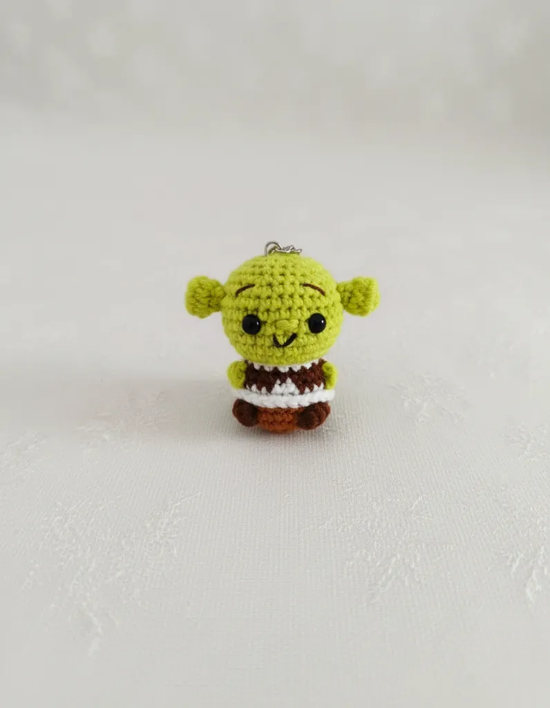 El Yapımı Amigurumi Shrek Anahtarlık - Yeşil Sevimli Karakter Anahtarlık