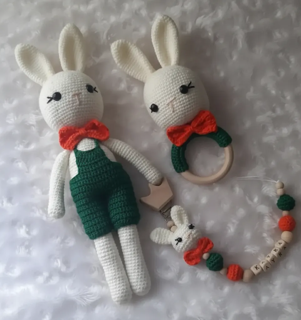 El Örgüsü Tavşan Bebek Oyun ve Uyku Seti - Amigurumi Bebek Oyuncak