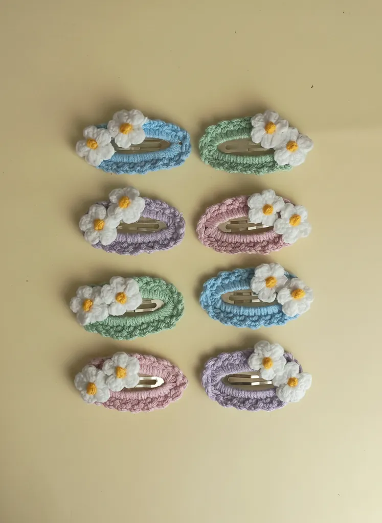 El Örgüsü Pamuk İpliği Papatya Motifli Çıt Çıt Toka Seti (4 Çift)