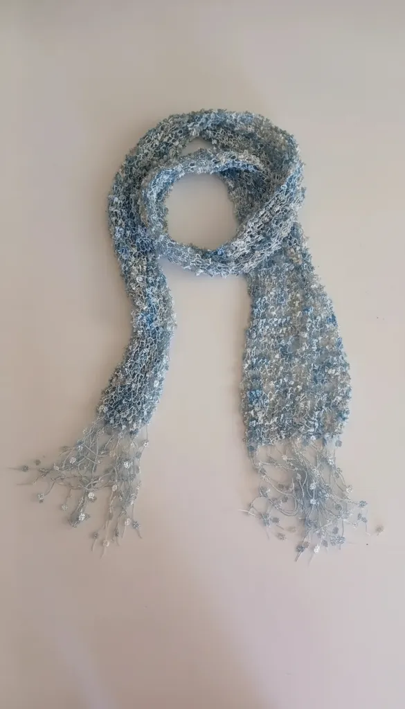 El Örgüsü Açık Mavi Simli Şık Fular - Hafif ve Çok Amaçlı