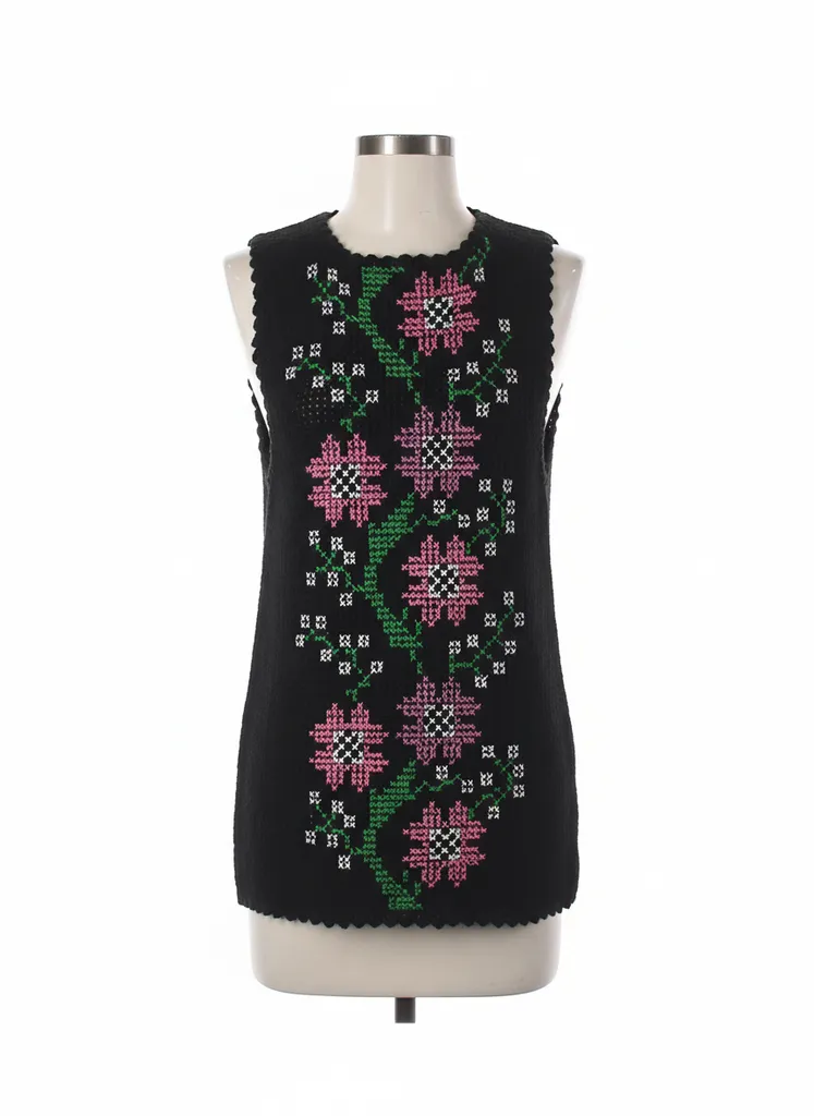 El Örgüsü Kanaviçe İşlemeli Siyah Kadın Yelek - Çiçek Desenli