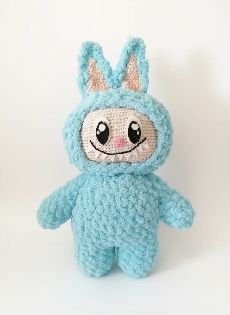 Mavi Peluş Labubu Oyuncak Bebek - El Örgüsü, 30 Cm Boyunda