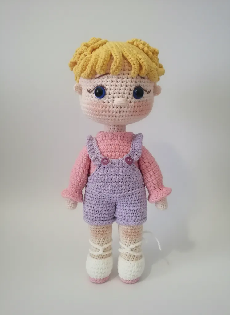 El Yapımı Sarı Saçlı Ayla Bebek - Amigurumi Oyuncak Bebek 30 cm