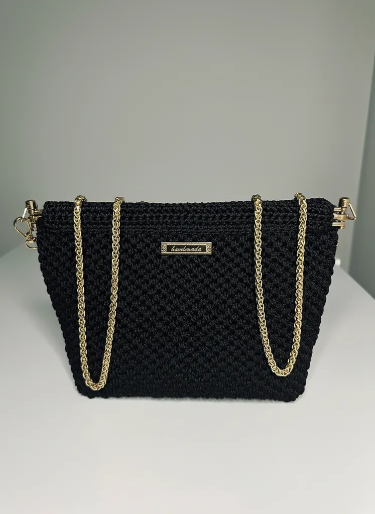 Siyah Makrome El Örgüsü Zincir Askılı Omuz Çantası - Şık Tasarım