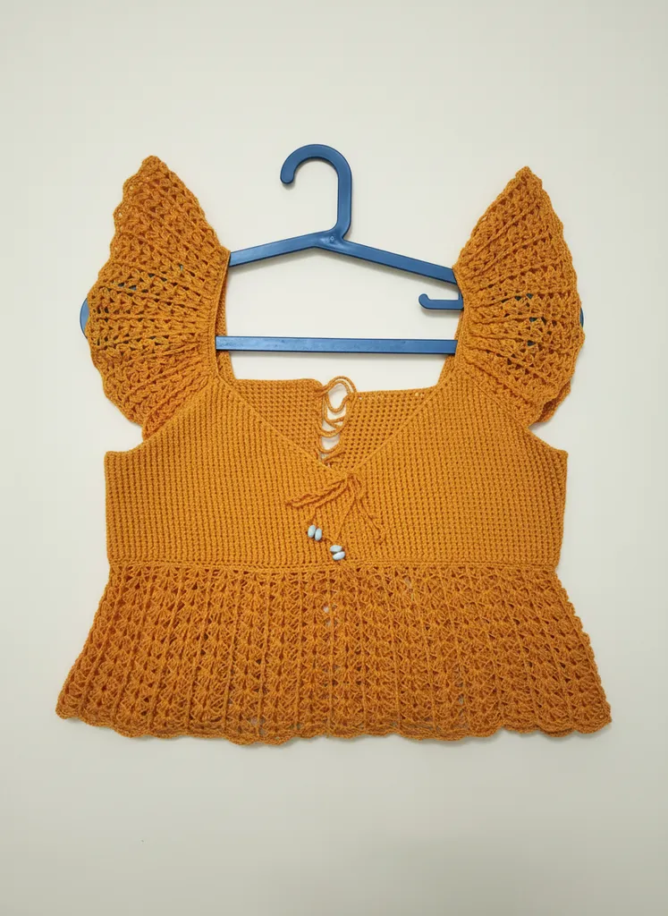 Turuncu Renkli El Örgüsü Yazlık Bluz - Kartopu Lotus İpliği ile Şık Tasarım