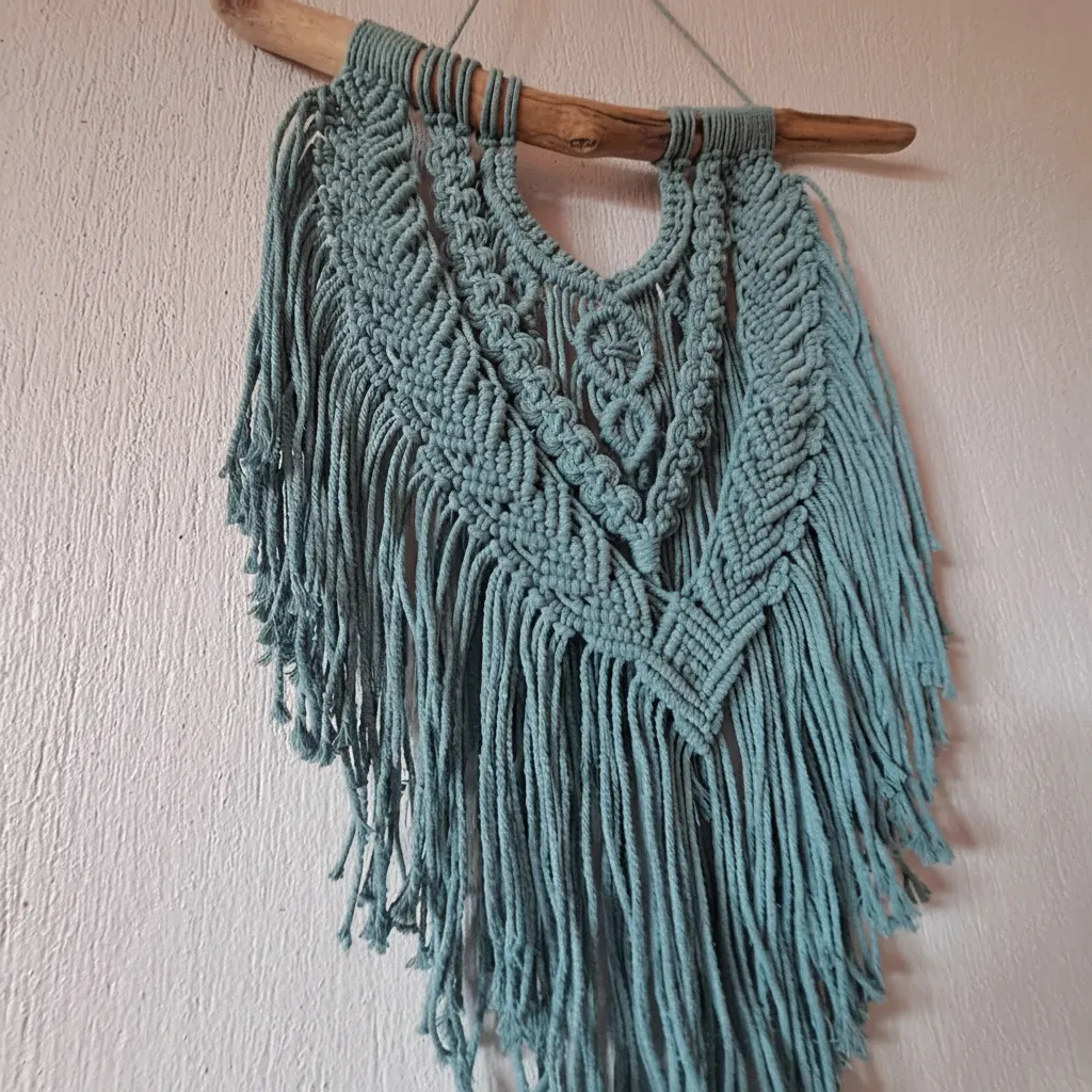 Mavi Makrome Duvar Halısı - Lodos Dalı Detaylı El Yapımı Süs