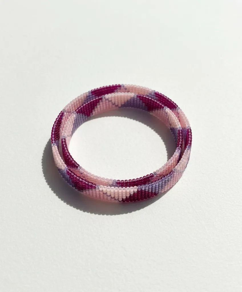 Lila ve Mor Tonlarında Zigzag Desenli Miyuki Boncuk Bileklik