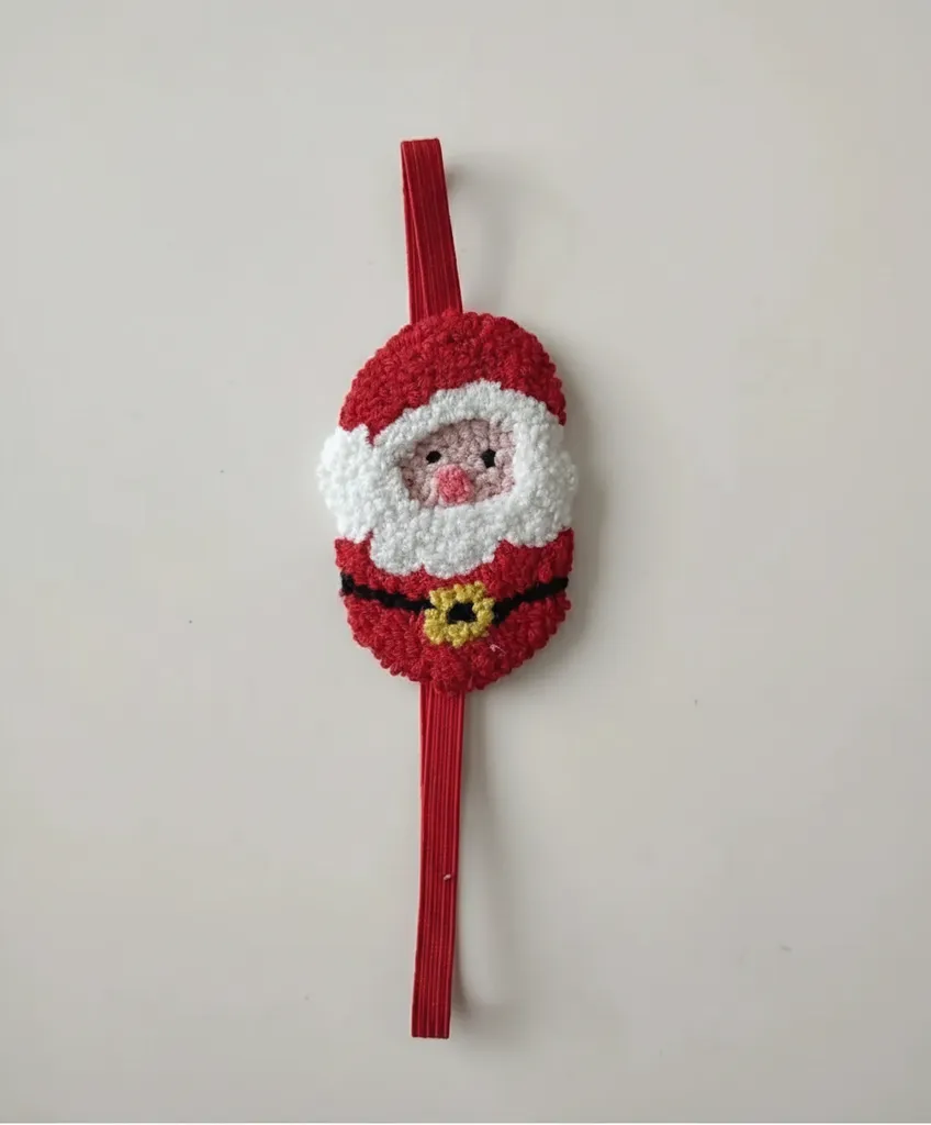 Kırmızı Noel Baba Figürlü Kitap Ayracı - El Yapımı Punch Nakışı