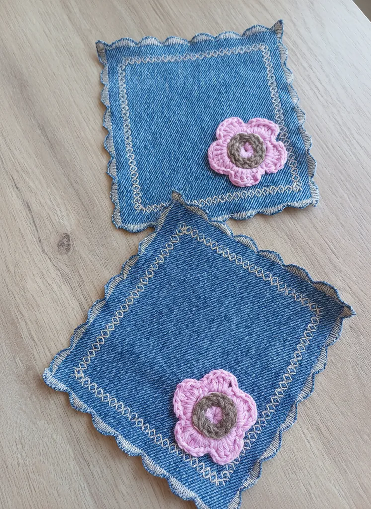 Denim Kumaş Pembe Çiçek Detaylı Bardak Altlığı (2'li Set)