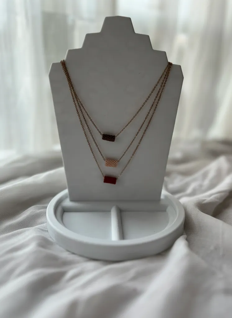 Renkli Miyuki Boncuklu Üç Katmanlı Zincir Kolye - Minimalist Tasarım