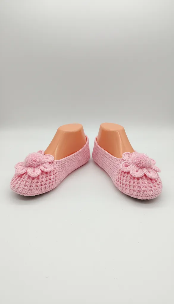 Pembe Çiçek Detaylı Örgü Patik Ev Terliği - Keçe Tabanlı