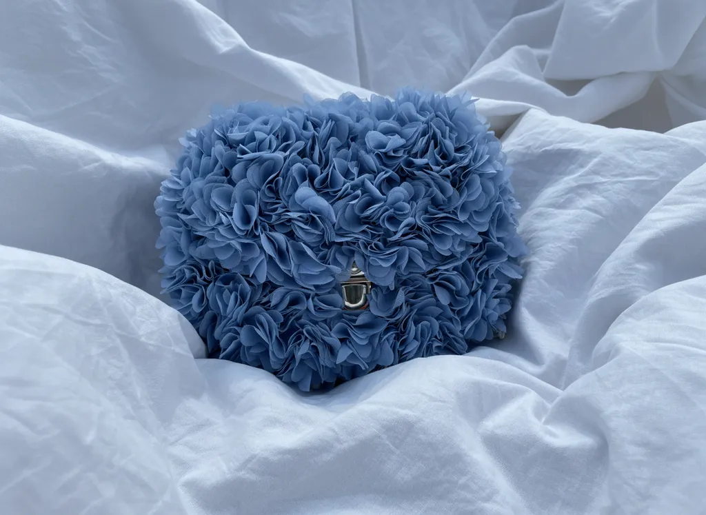 Mavi Çiçek Detaylı Portföy Çanta - Özel Tasarım Abiye Çanta