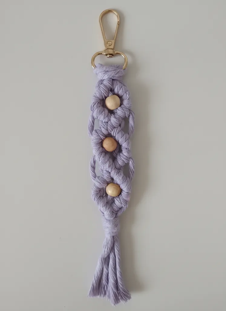 20 adet Lila Makrome Anahtarlık - Ahşap Boncuklu Çanta ve Araba Aksesuarı