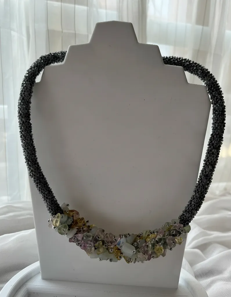 Füme Gri Boncuklu Kolye - Hapishane İşi Tekniğiyle El Yapımı