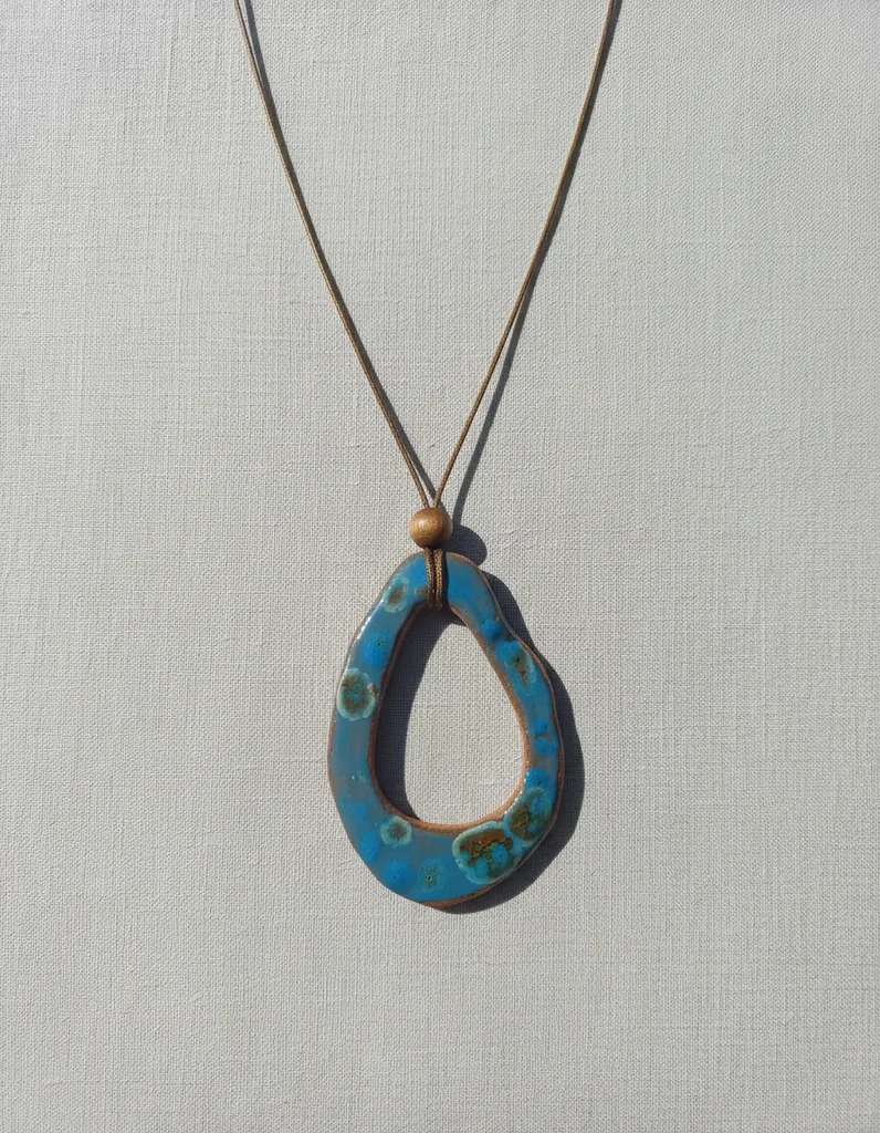 Mavi Seramik Amorf Formlu Kolye - El Yapımı Tasarım Takı