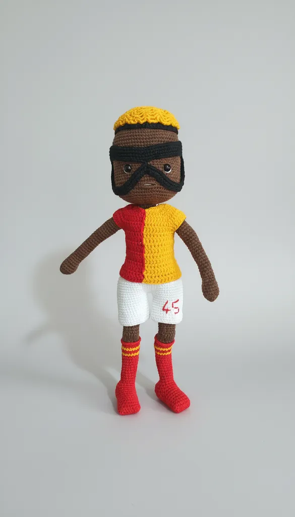 Amigurumi Futbolcu Bebek Oyuncak - Osimen Tasarımlı - El Yapımı