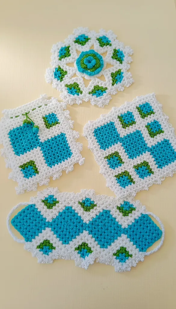 Mavi ve Beyaz Renkli Çeyizlik Lif Takımı - El Emeği Göz Nuru