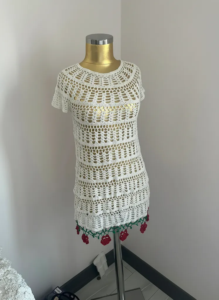 Ekru Merserize Örgü Elbise - Kırmızı Çiçek Detaylı Mini Boy