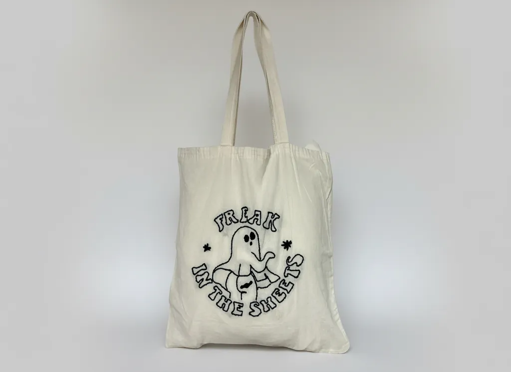 Punch Nakışlı Bez Çanta - Hayalet Desenli, El Emeği, 35x40 cm