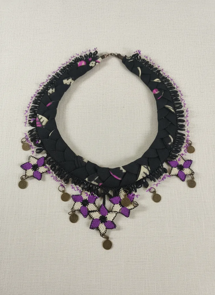 İpek İğne Oyası İşlemeli Pamuk Yazma Tasarım Kolye - Otantik