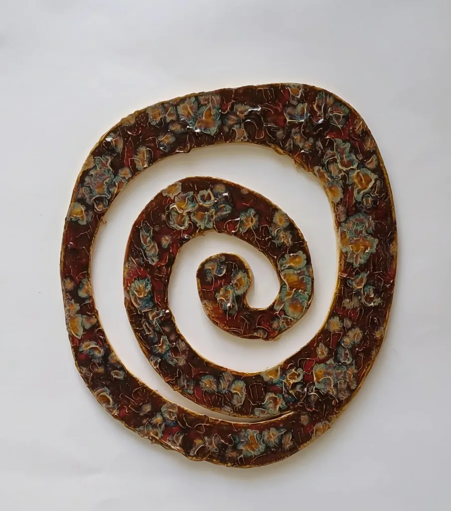Seramik Spiral Duvar Dekoru - "Ateş" Temalı El Yapımı Tasarım Pano