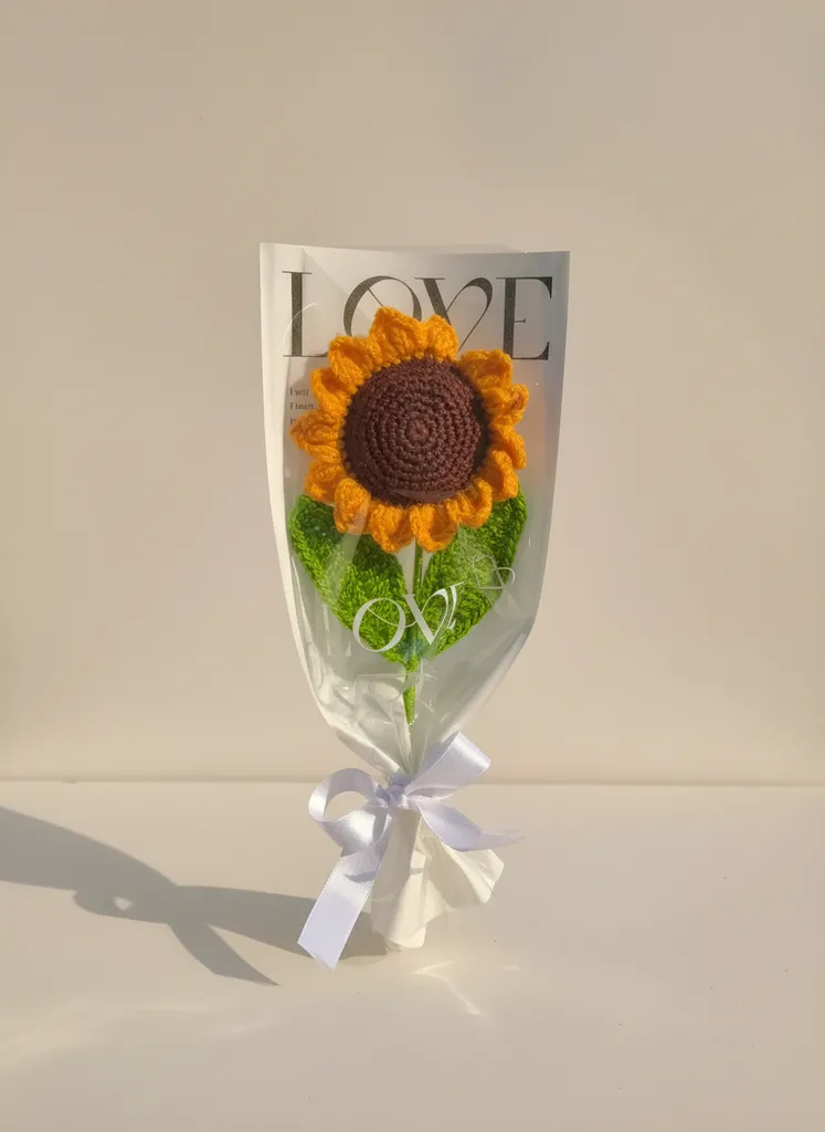 Large Size Knitted Sunflower Bouquet - Yellow and Brown Decorative Flower