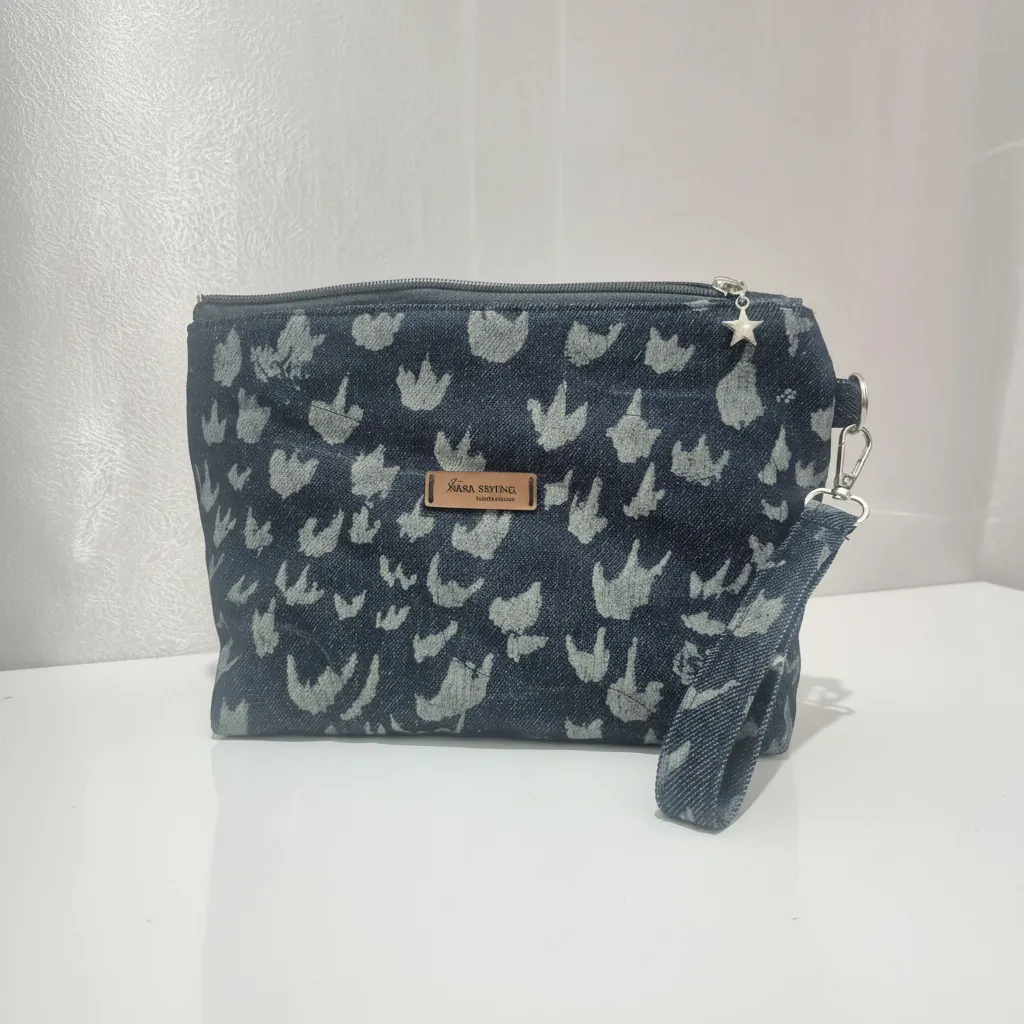 Desenli Denim Clutch Çanta - Fermuarlı, Bileklik Askılı, El Emeği