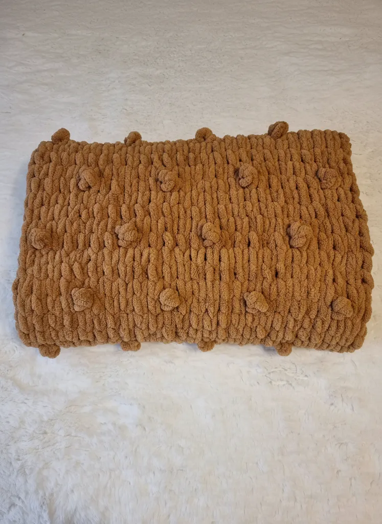 Kahverengi Örgü Bebek Battaniyesi - 90x90 cm Ölçülerinde - El Emeği