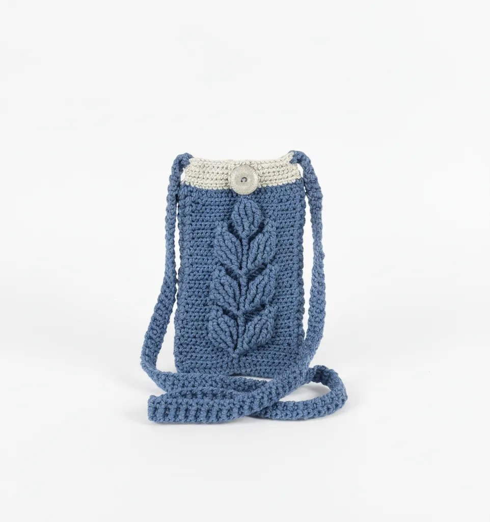 Lacivert Yaprak Desenli Makrome Telefon Çantası - El Emeği